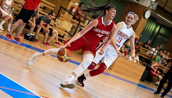 choose a Women’s basketball shoes